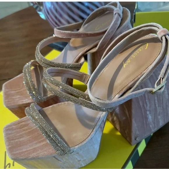 MilaJewel Sam Edelman Circus Ny ankle strap platform sandals. Extraordinary. - Picture 2 of 16